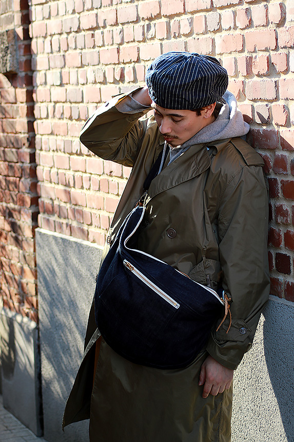 ハーフムーンショルダー 　MB18024-010 Half Moon Shoulder